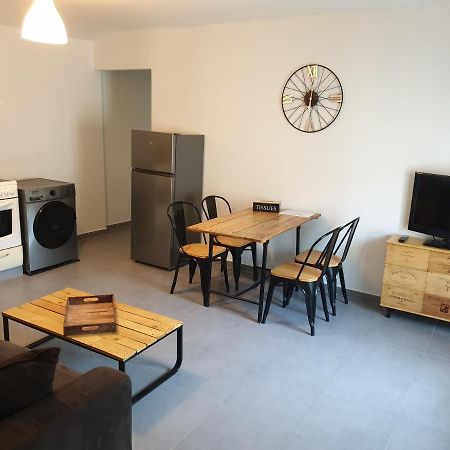 Appartement Atelier n°4 à Fontaine-de-Vaucluse Extérieur photo